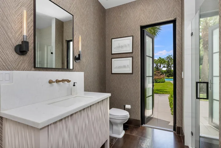 Cabana Bath