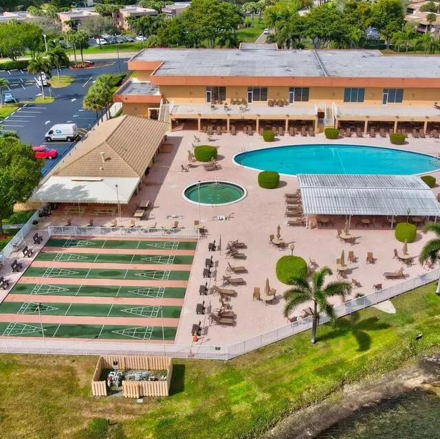 Clubhouse pool and shuffel board courts
