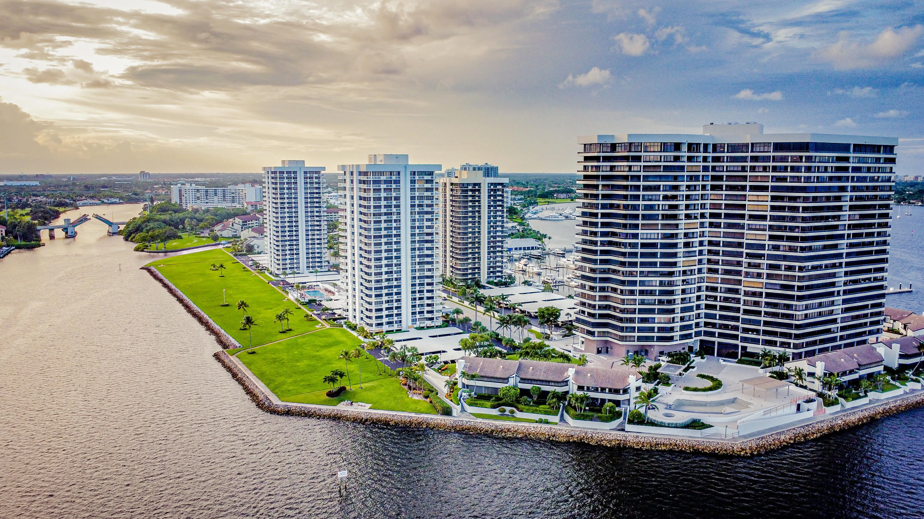 Lake Point Tower