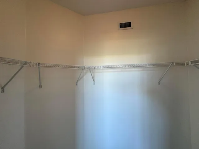 14 - Walk-In Closet