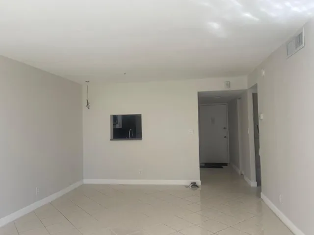 LivingRM2