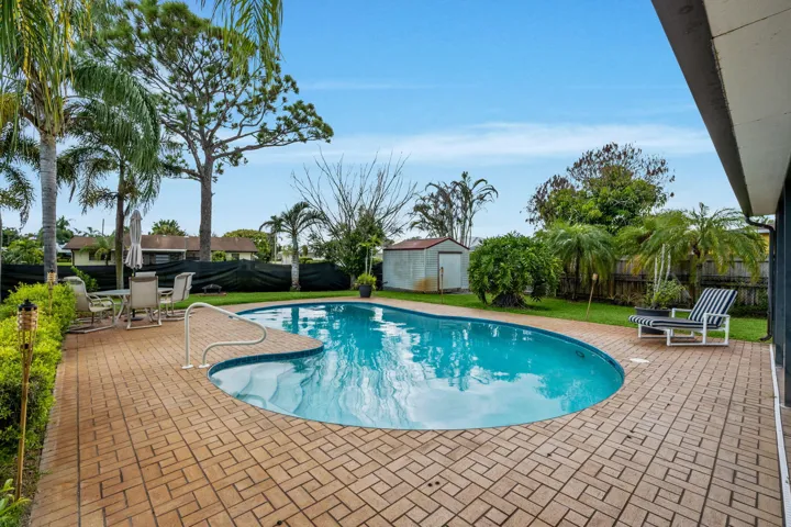 42-web-or-mls-A7400526