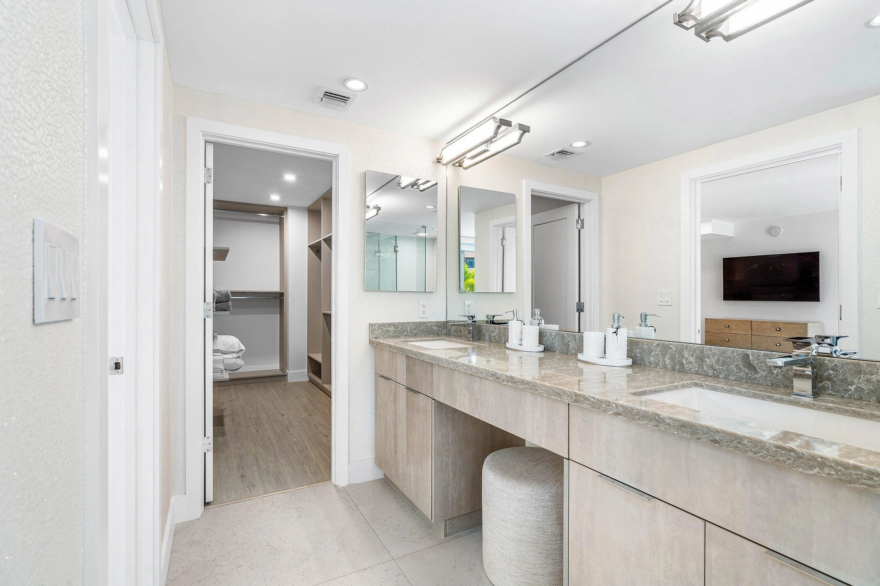 022-120Southeast5thAvenue-319-BocaRaton-