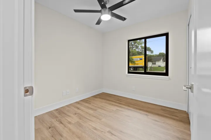 Guest bedroom 1