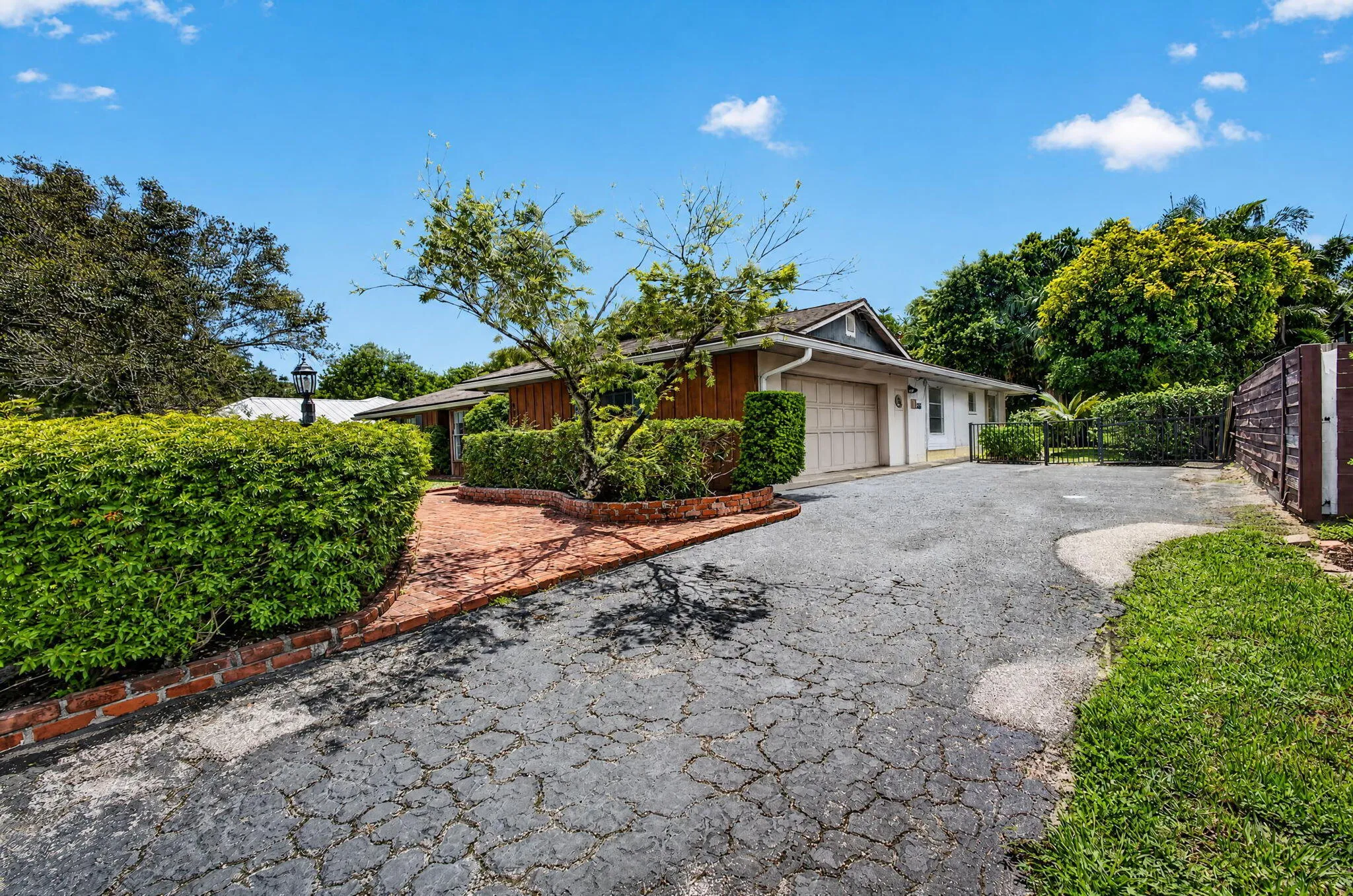 4126 Hickory Drive