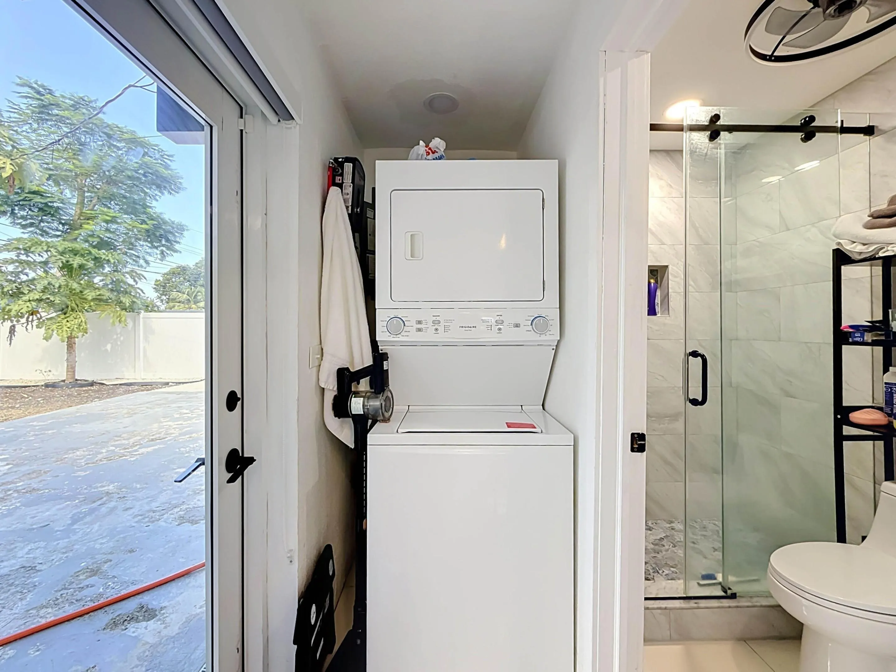 6135 NW 24th Court-28
