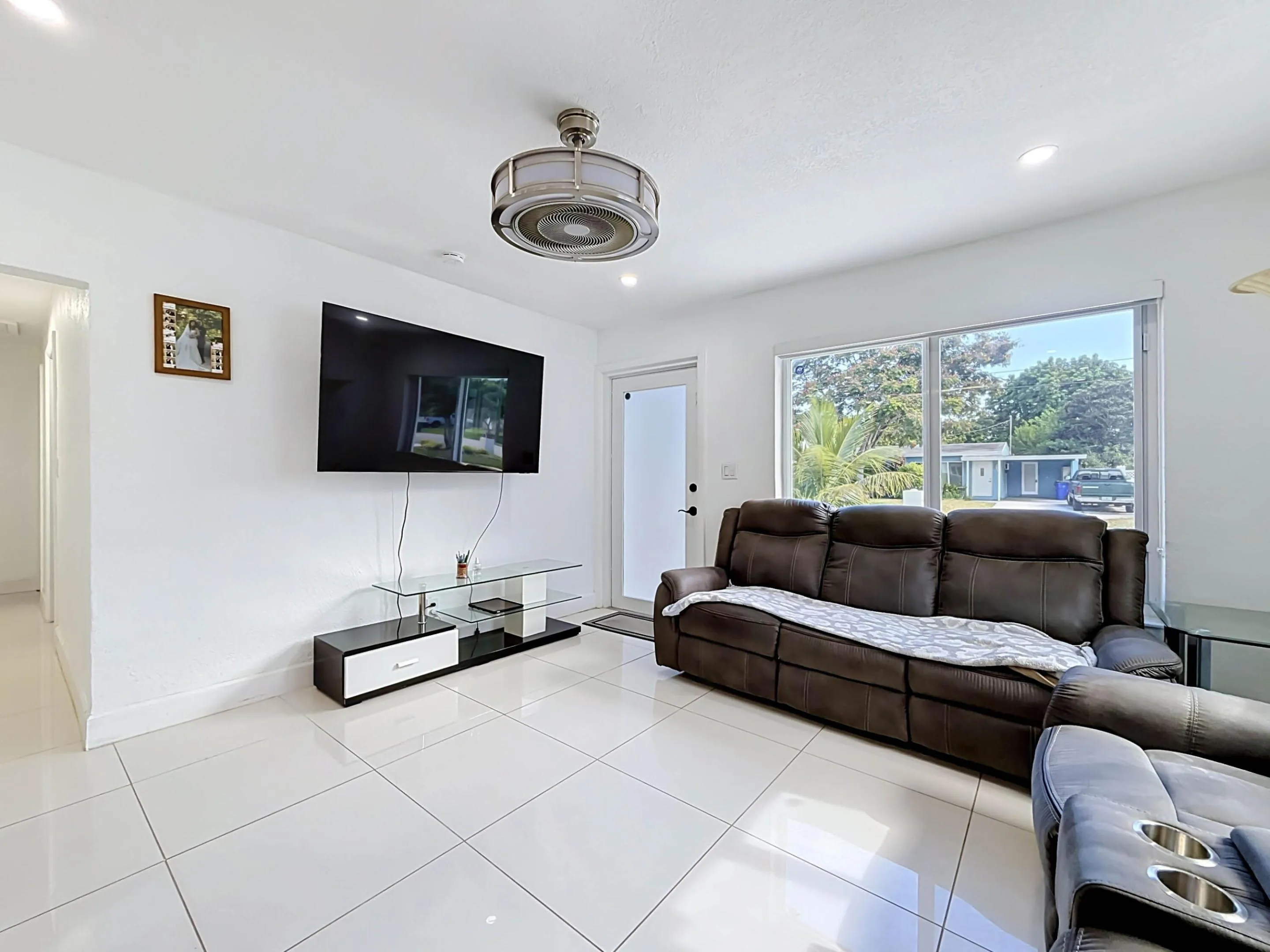 6135 NW 24th Court-19
