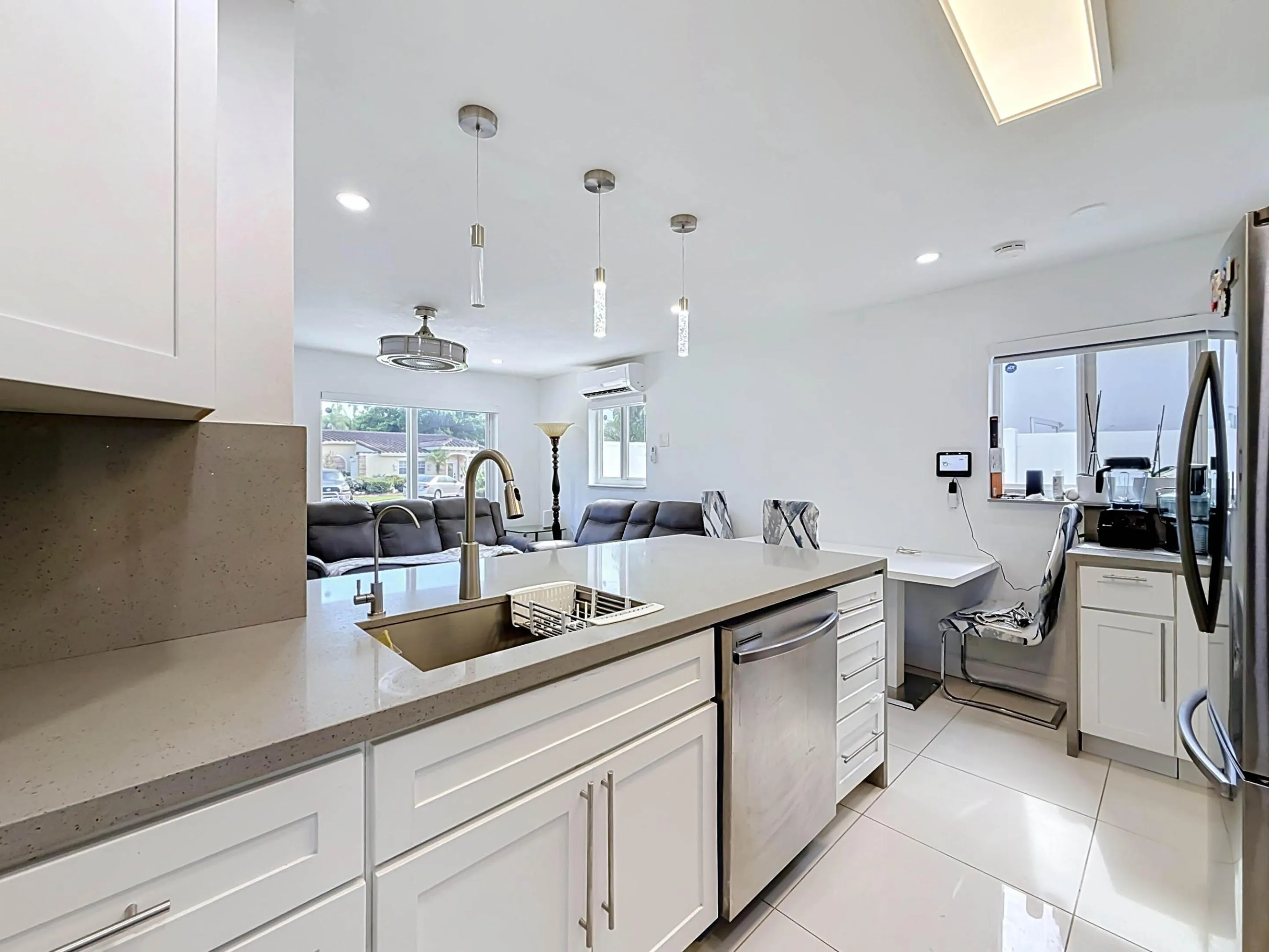 6135 NW 24th Court-21