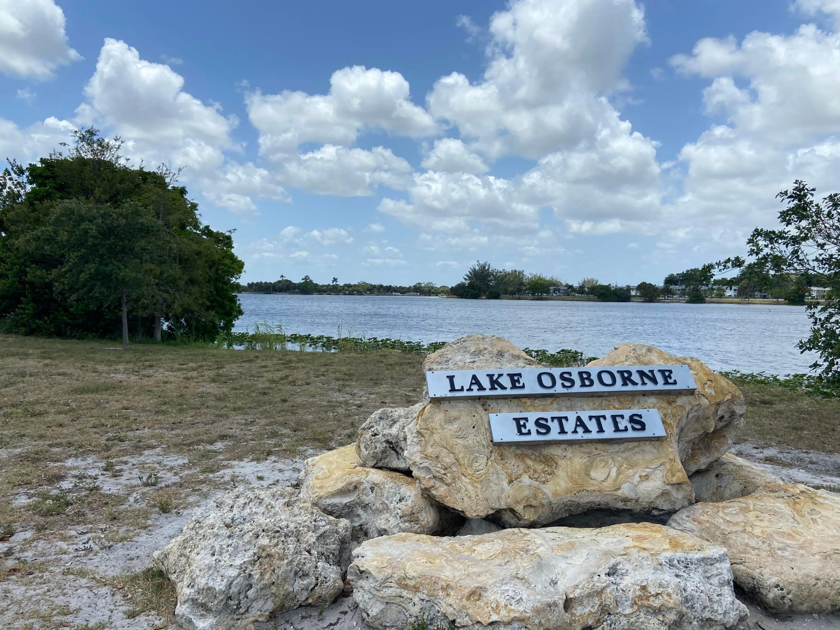 Lake Osborne rock