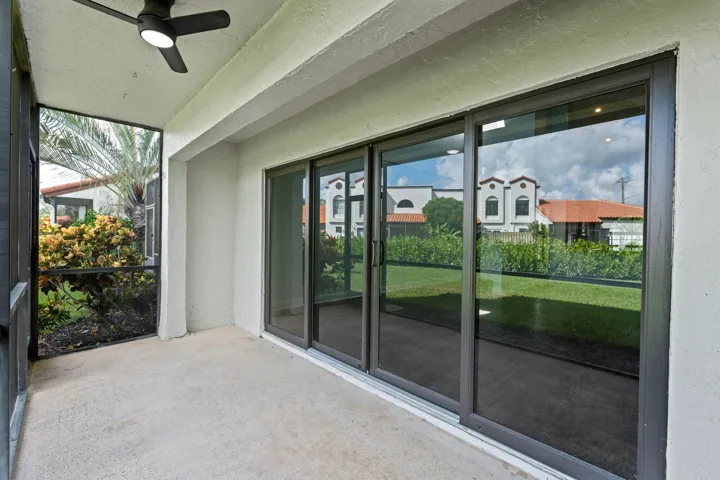 44-web-or-mls-A7400495
