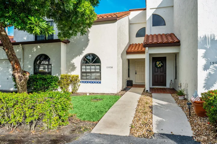 4-web-or-mls-A7400675