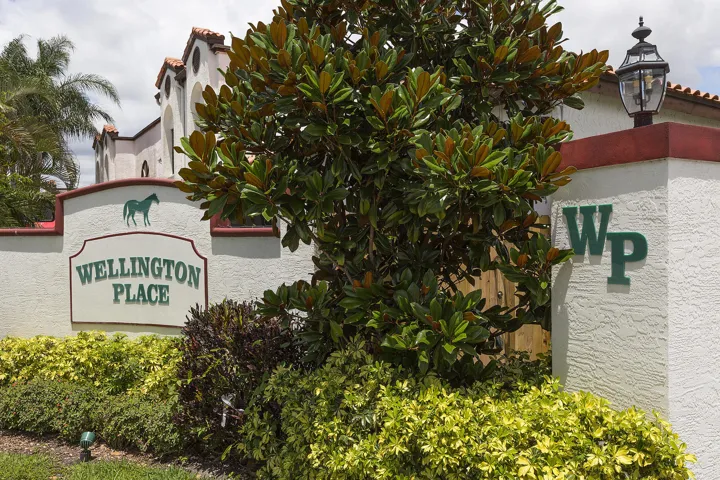 Fountain View sign