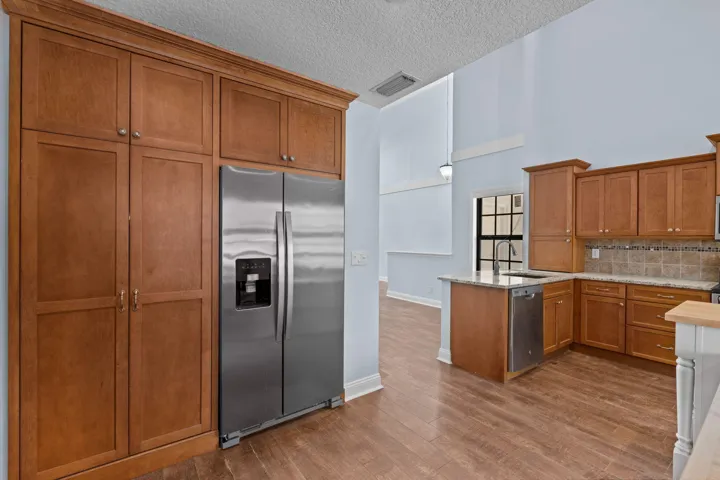 13-web-or-mls-A7400483