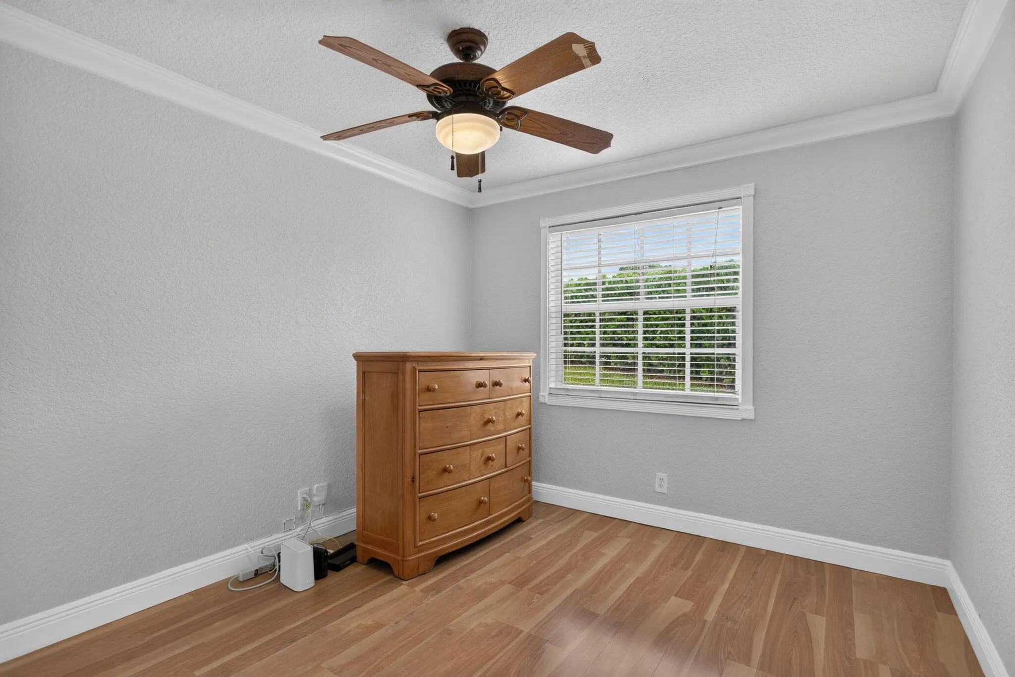 5-web-or-mls-7516 -8199