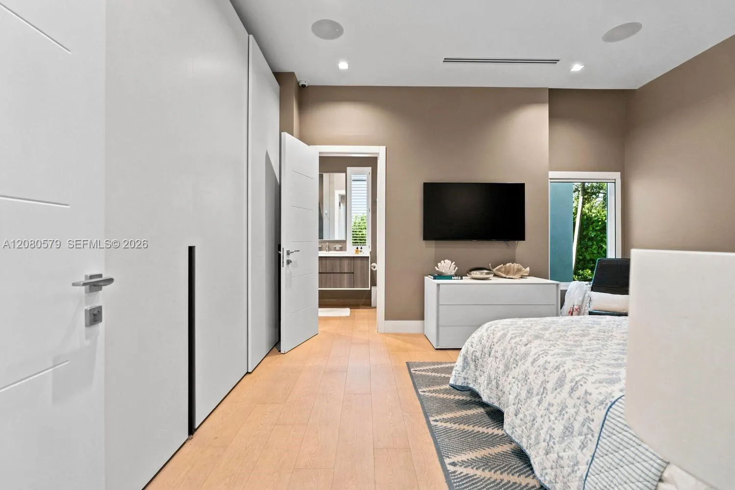 Property photo 64