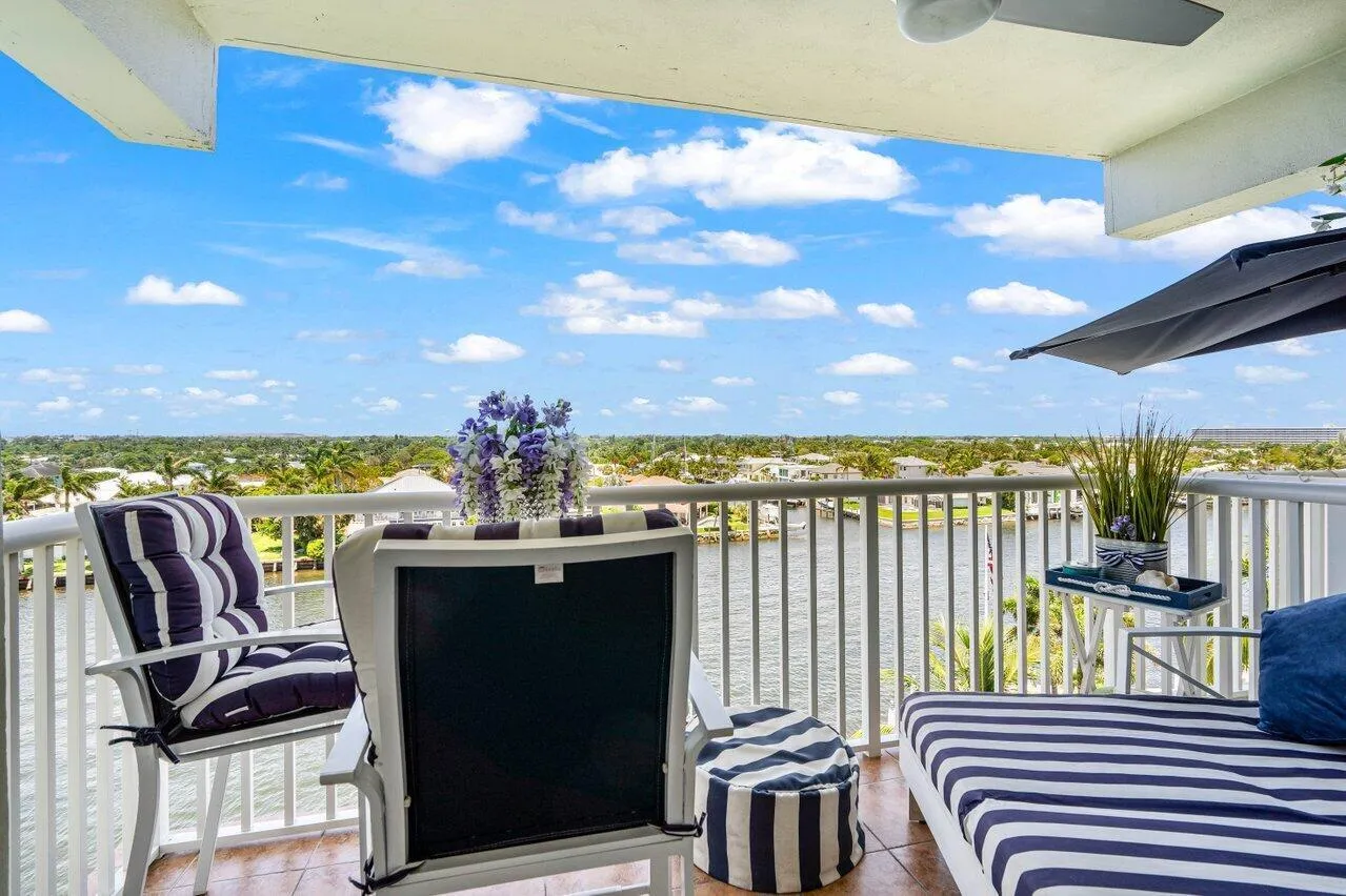 024-629Southeast19thAvenue-702-Deerfield