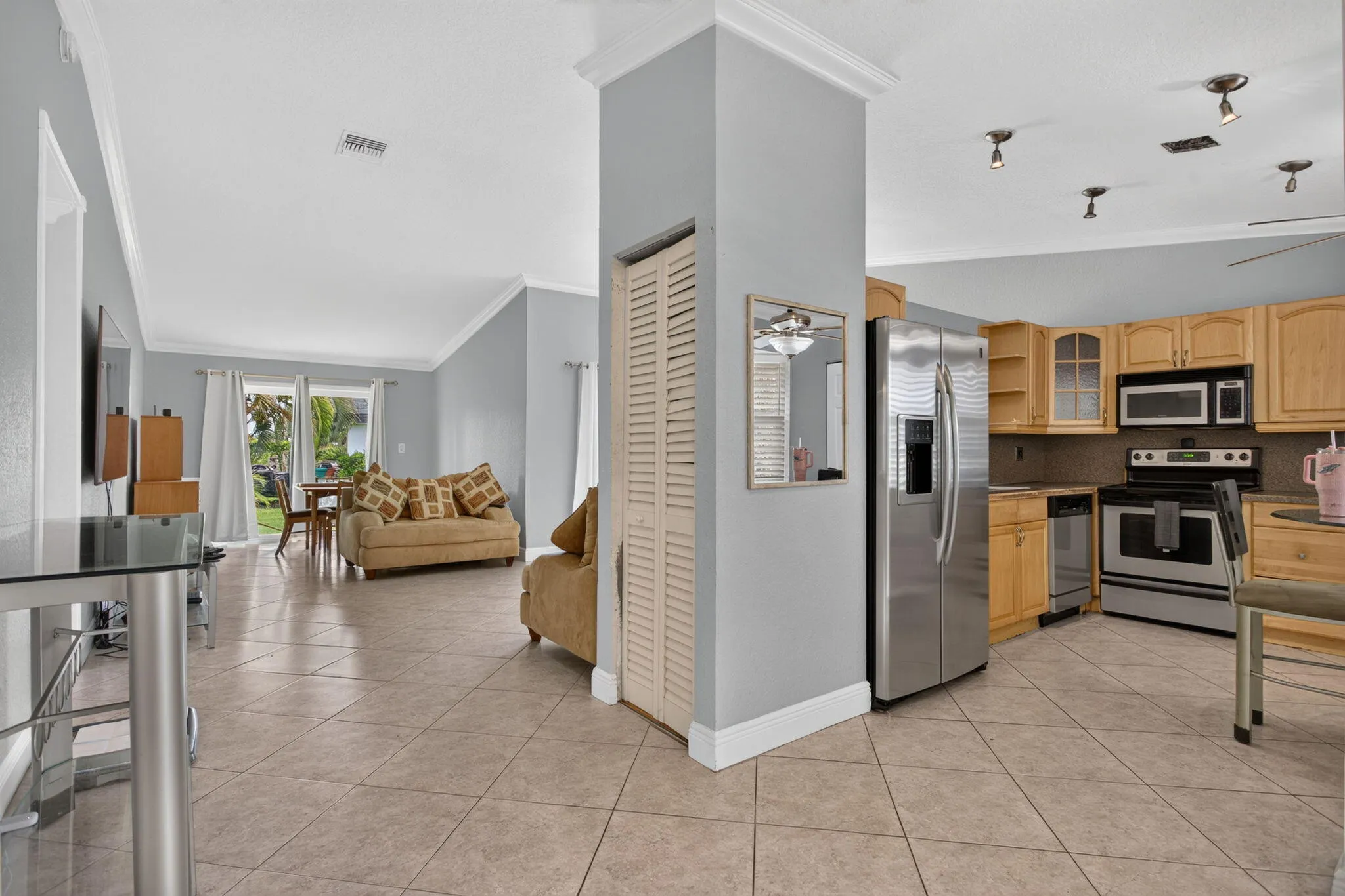 10-web-or-mls-7516 -8221