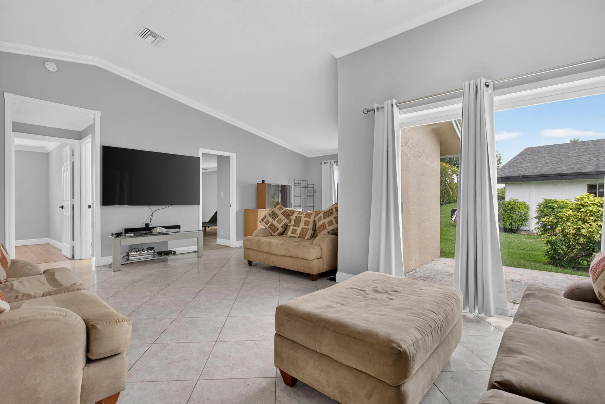 19-web-or-mls-7516 -8272