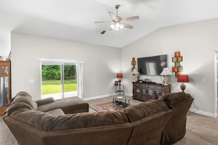 17-web-or-mls-936 SW Harvard Rd - 17
