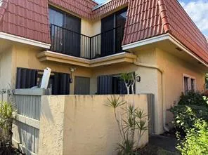 EXTERIO FRONT
