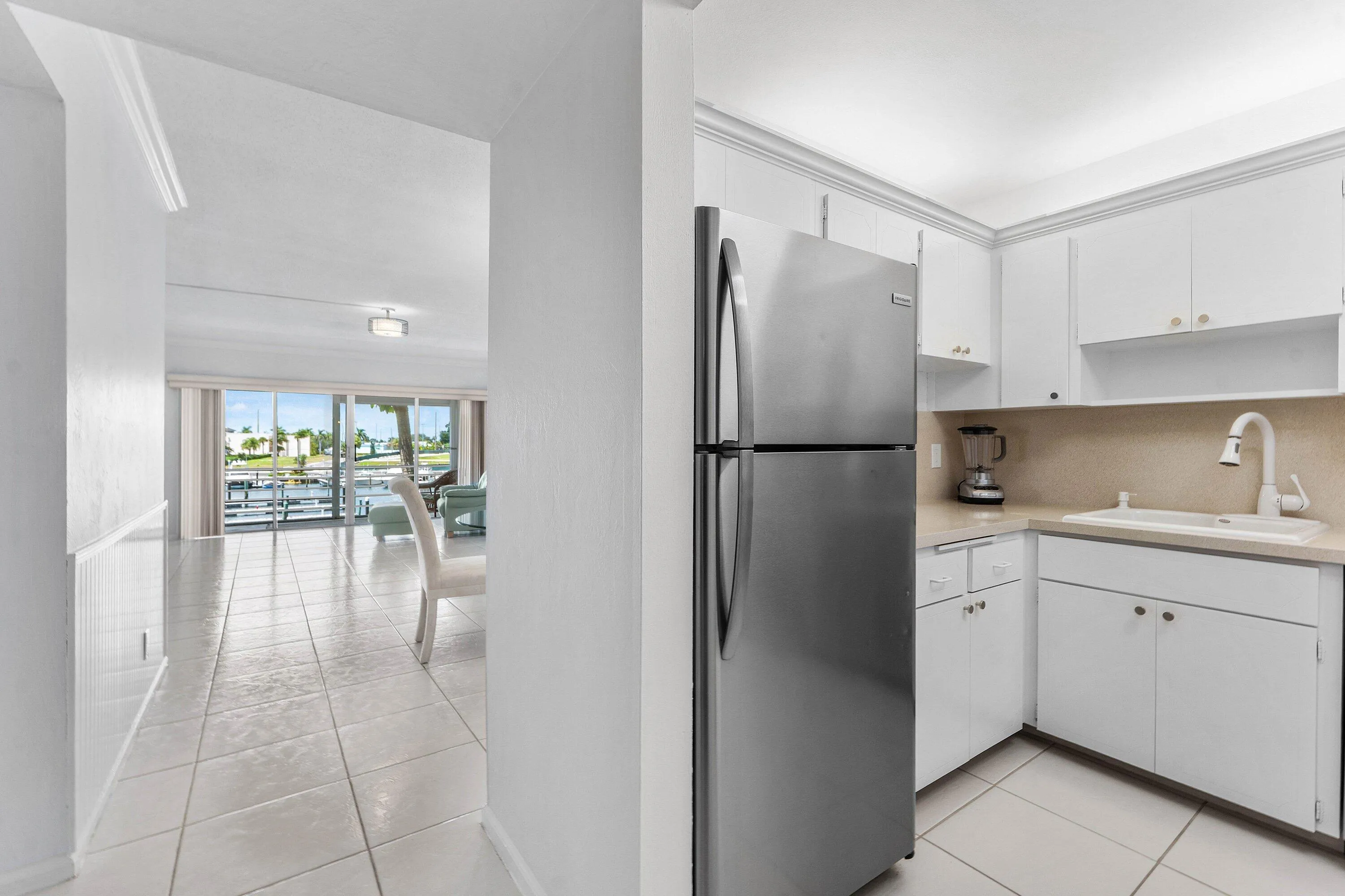 009-29YachtClubDrive-304-NorthPalmBeach-