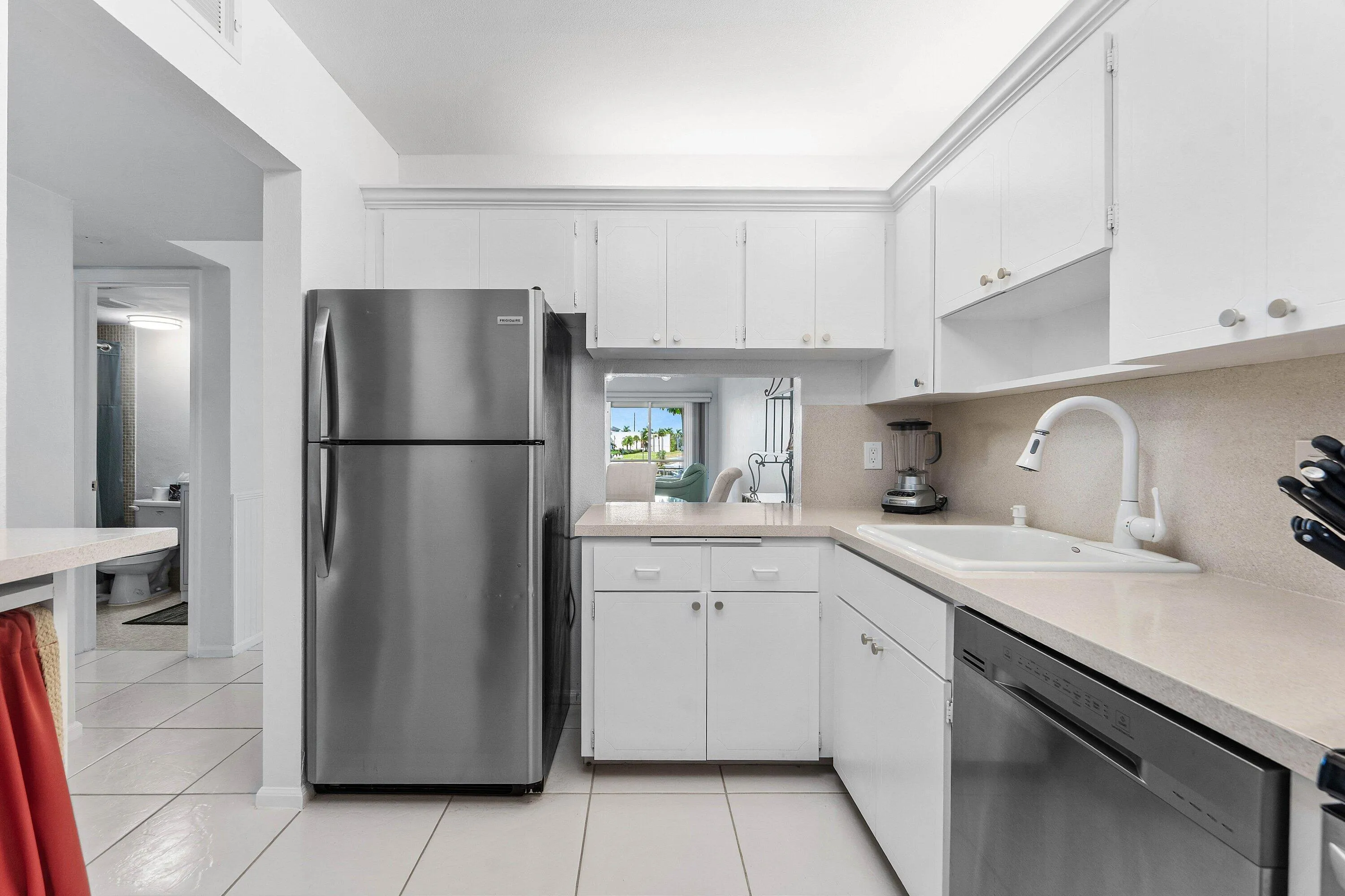 012-29YachtClubDrive-304-NorthPalmBeach-