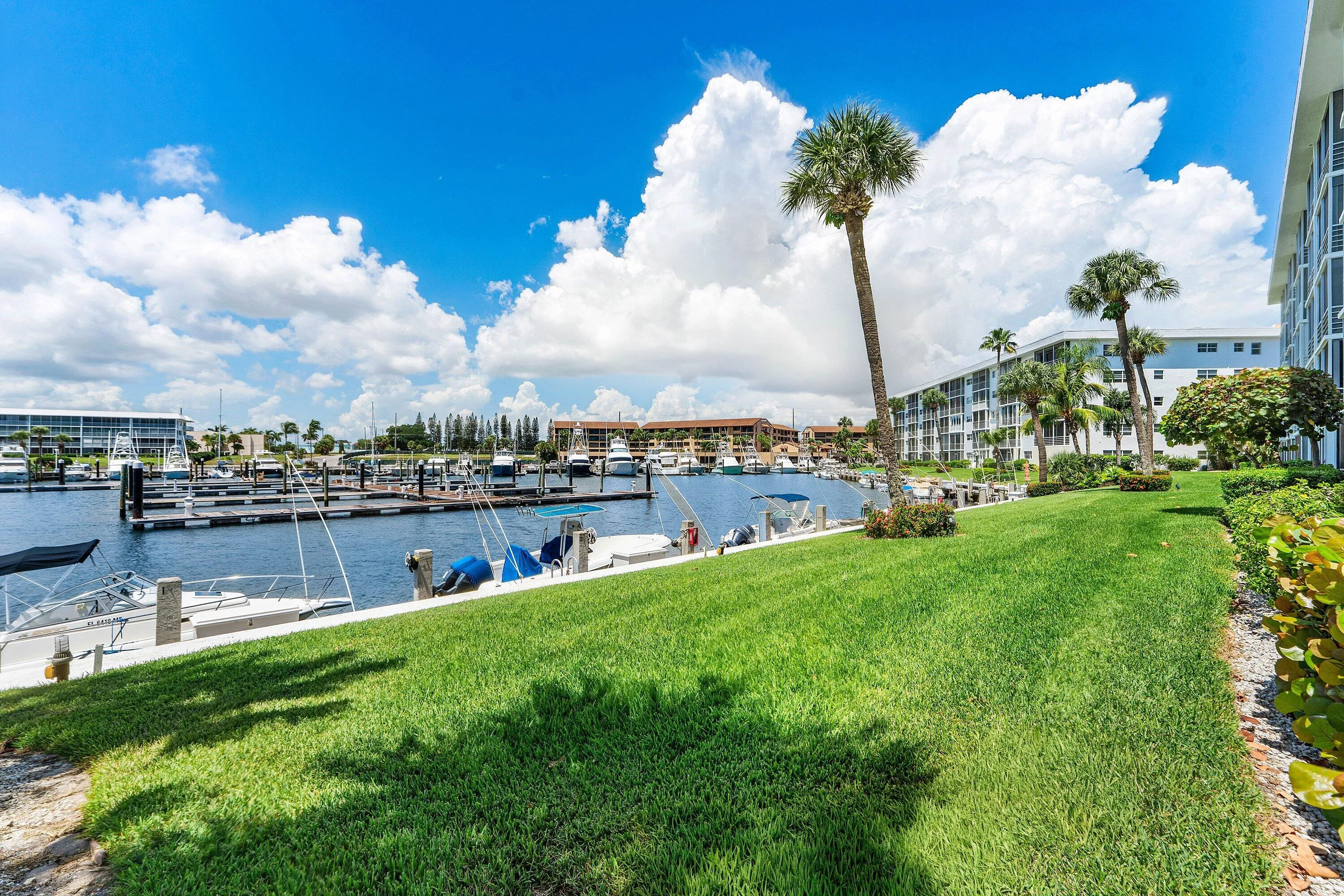 029-29YachtClubDrive-304-NorthPalmBeach-