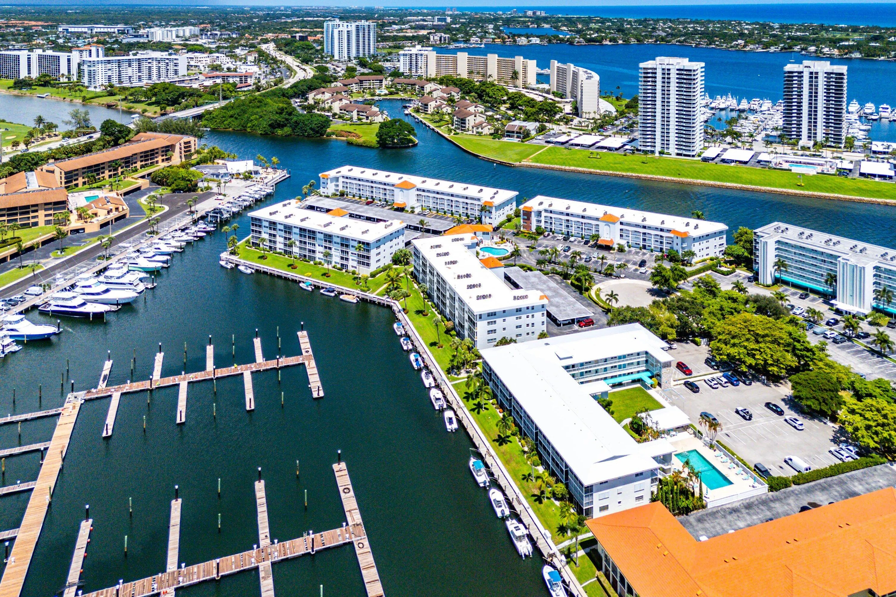 044-29YachtClubDrive-304-NorthPalmBeach-
