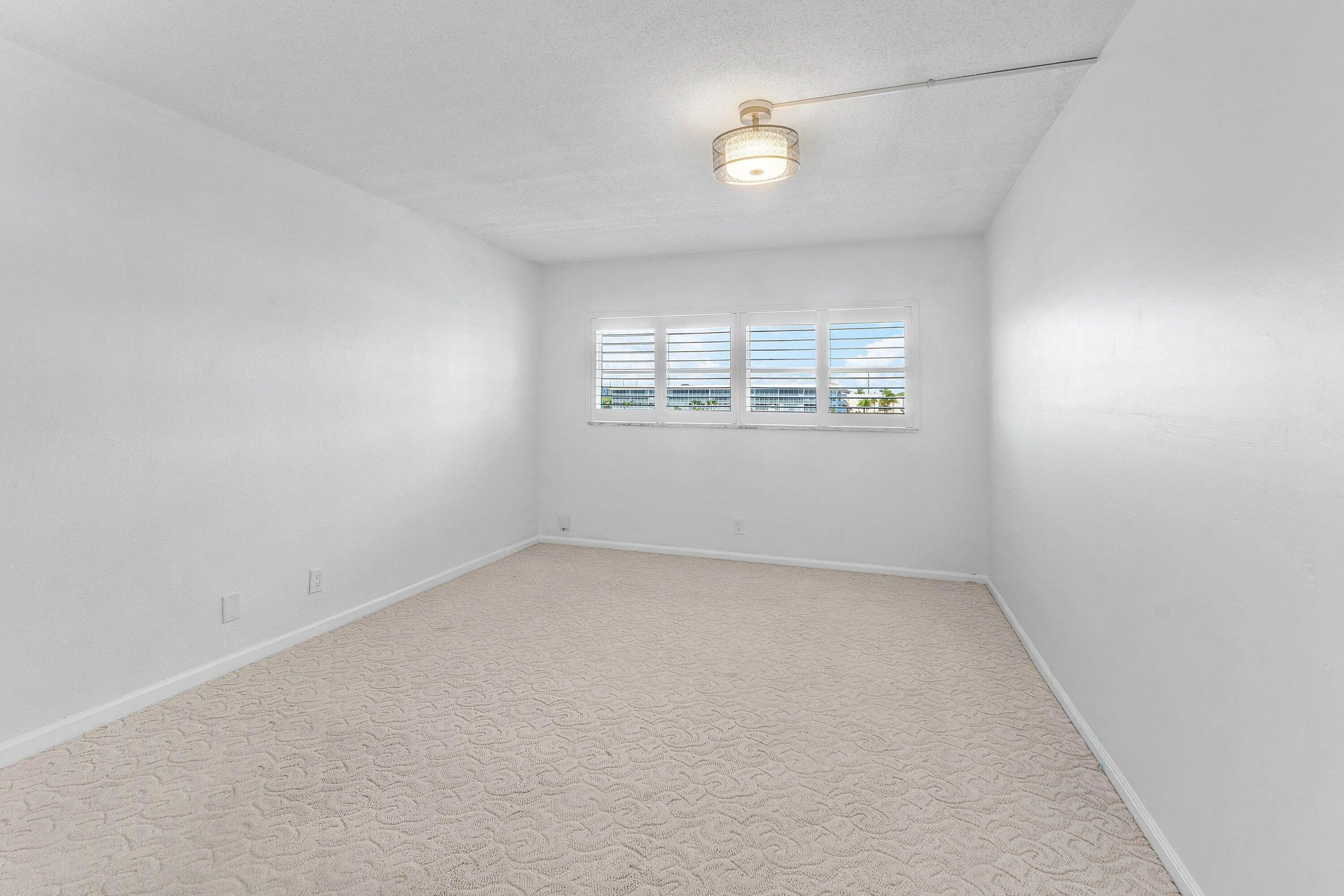 017-29YachtClubDrive-304-NorthPalmBeach-