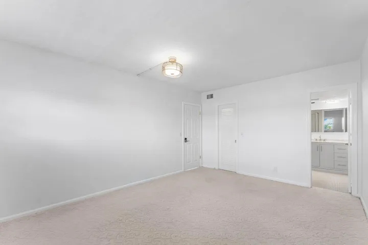 019-29YachtClubDrive-304-NorthPalmBeach-