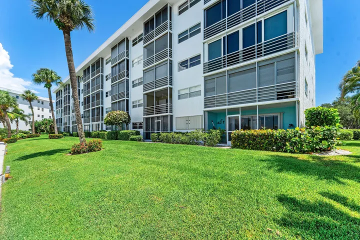 030-29YachtClubDrive-304-NorthPalmBeach-