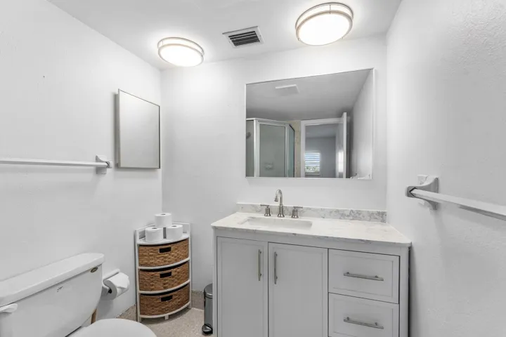 020-29YachtClubDrive-304-NorthPalmBeach-