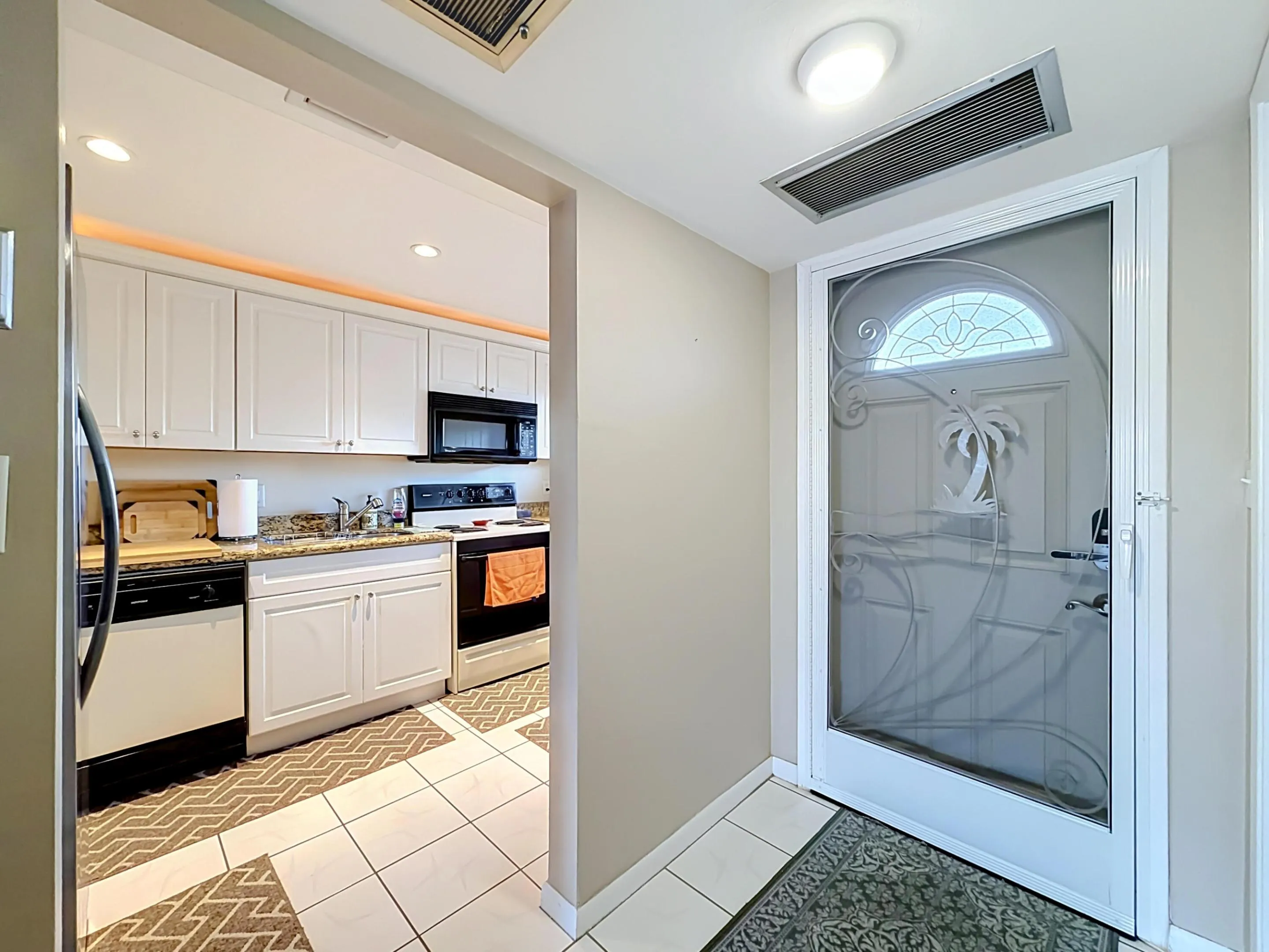 4500 N Federal Highway #315b-18