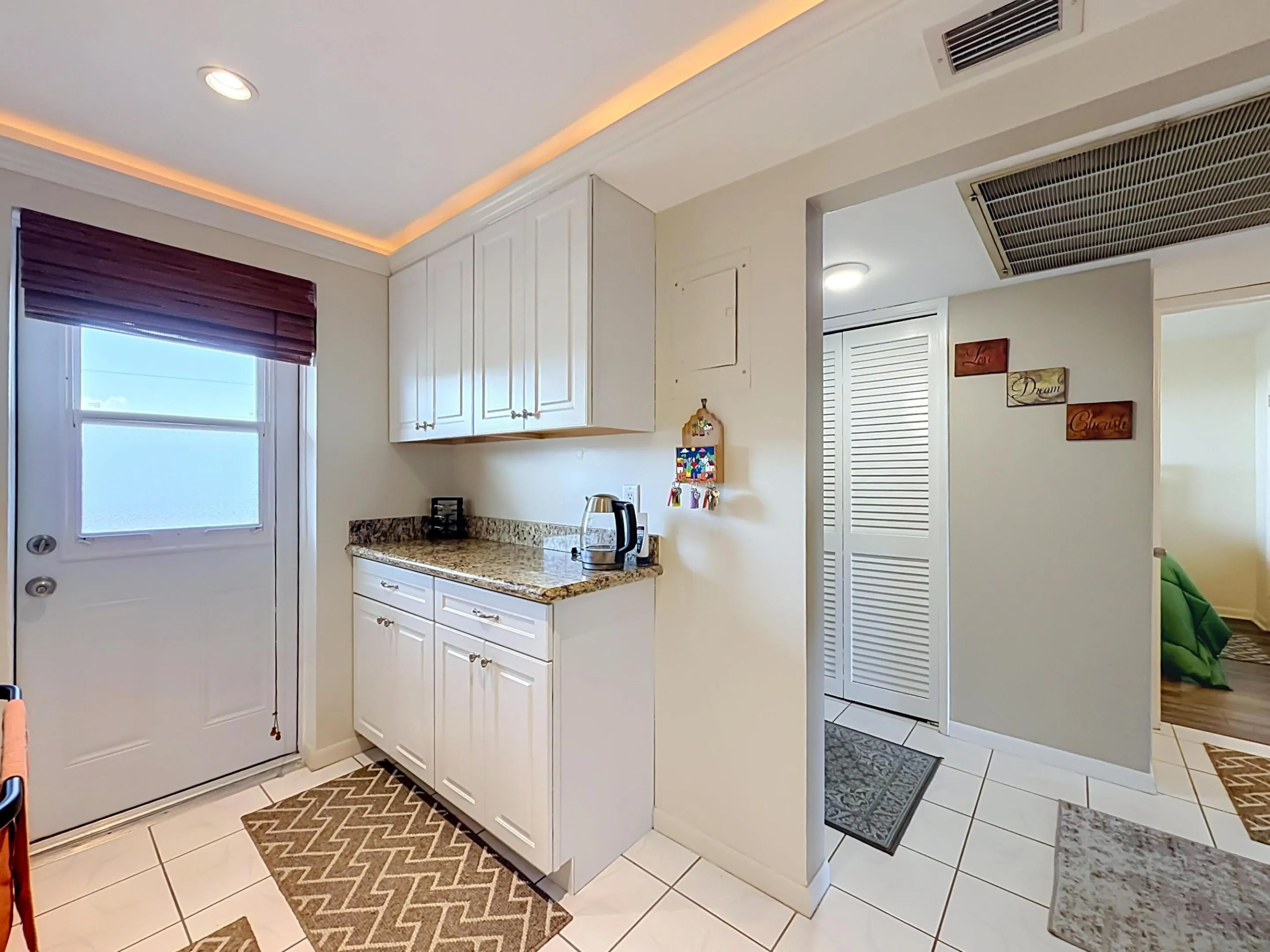 4500 N Federal Highway #315b-24