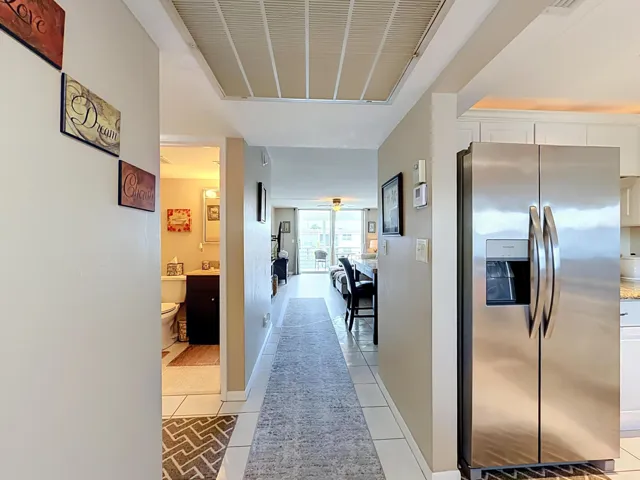 4500 N Federal Highway #315b-19