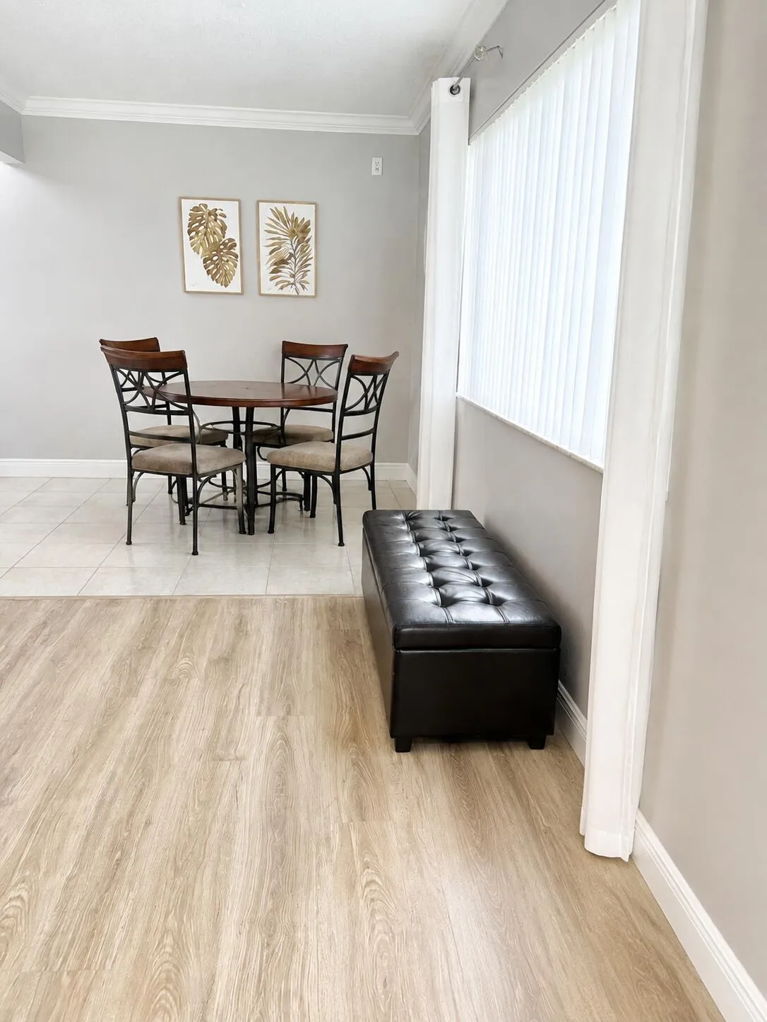 405 Meadows Circle Dining Room