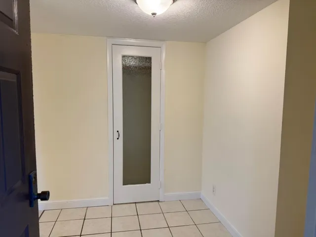 FOYER CLOSET