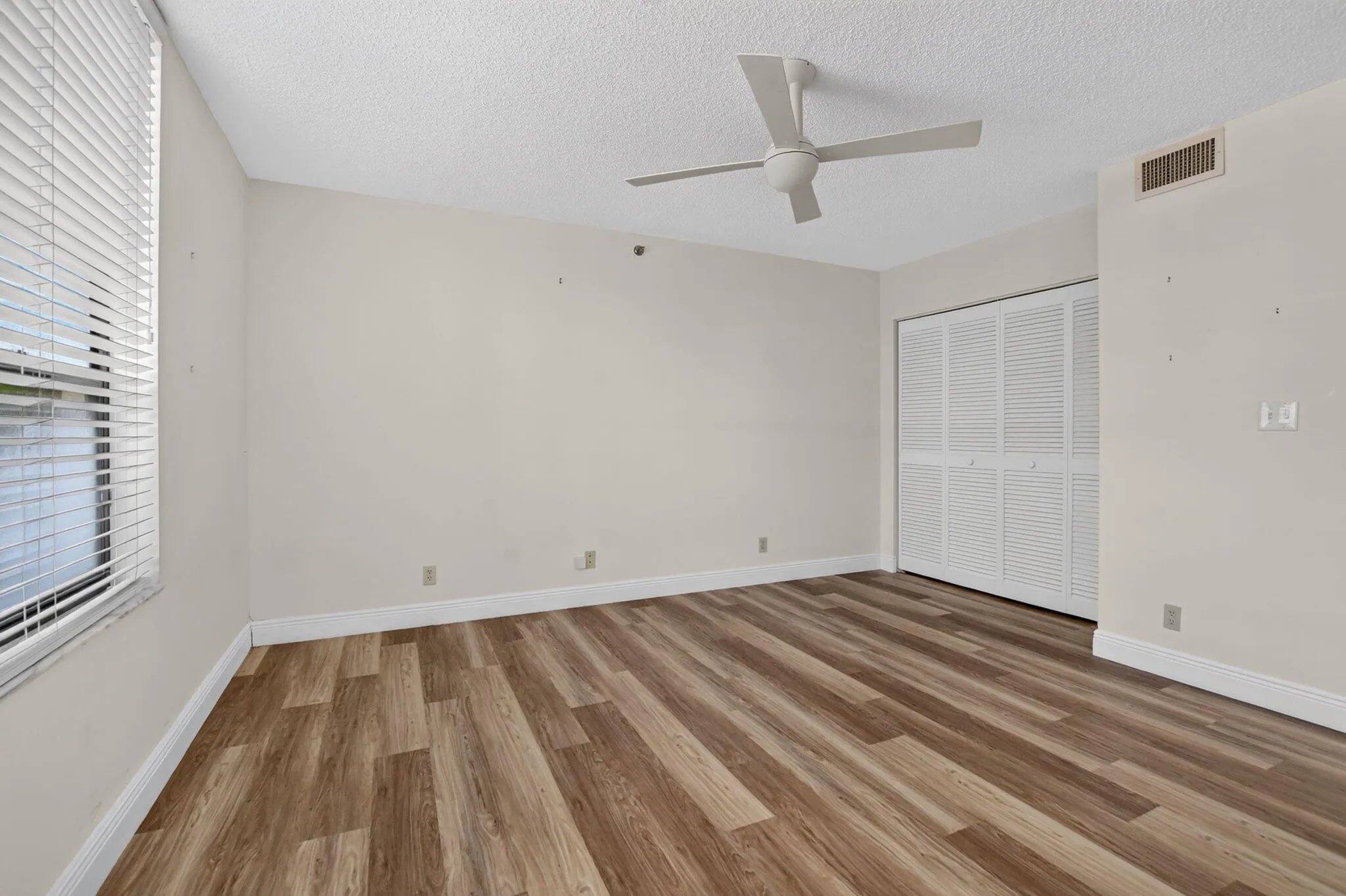 3rd Bedroom (En-suite)
