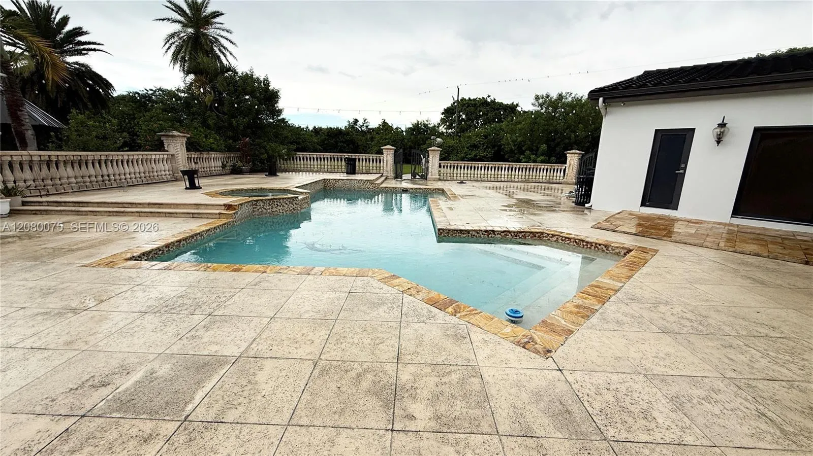 Property photo 25