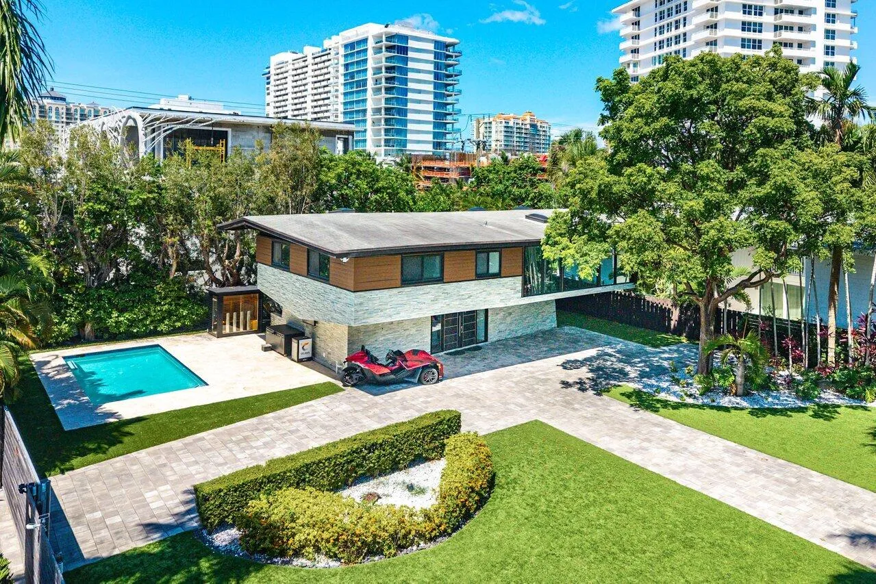 049-2601Northeast8thStreet-FortLauderdal
