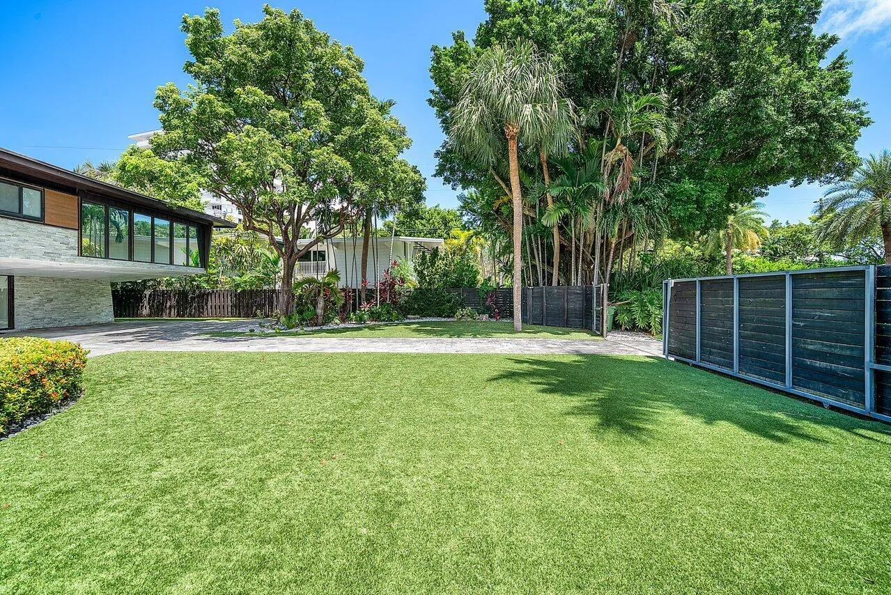 006-2601Northeast8thStreet-FortLauderdal