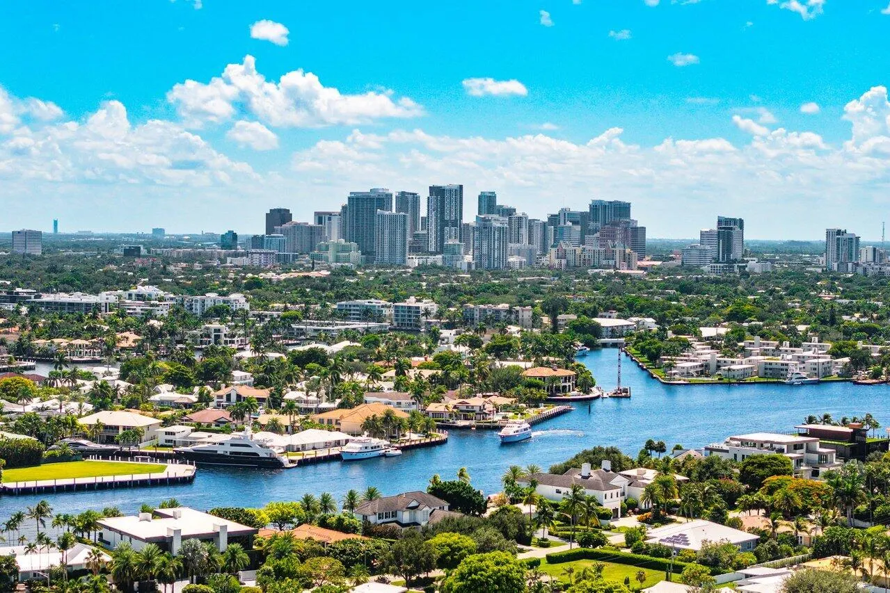 055-2601Northeast8thStreet-FortLauderdal