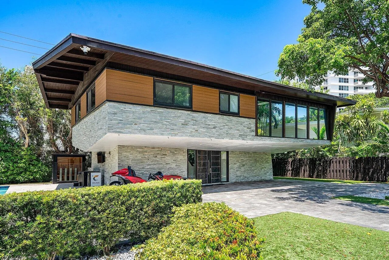 004-2601Northeast8thStreet-FortLauderdal