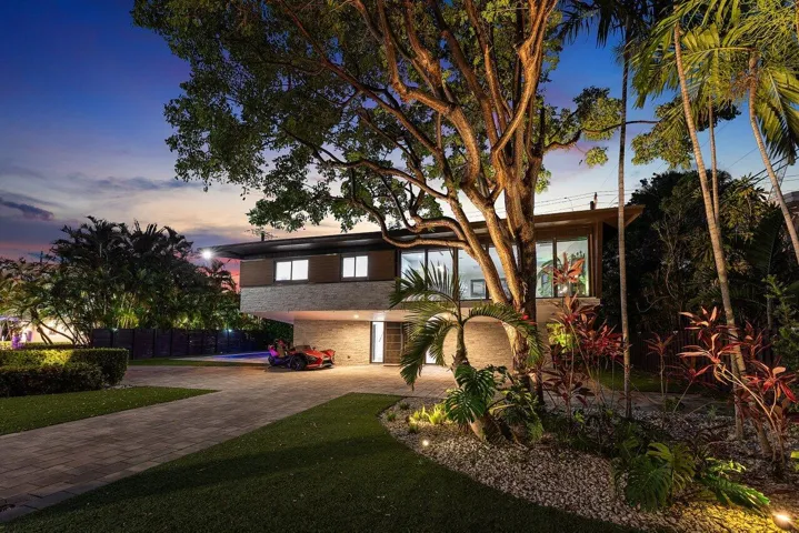 063-2601Northeast8thStreet-FortLauderdal