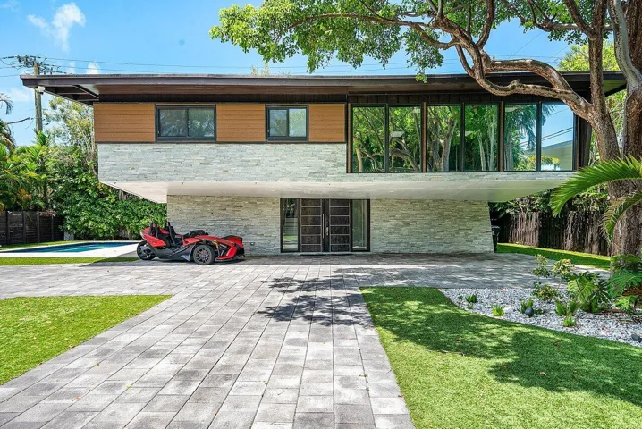 003-2601Northeast8thStreet-FortLauderdal