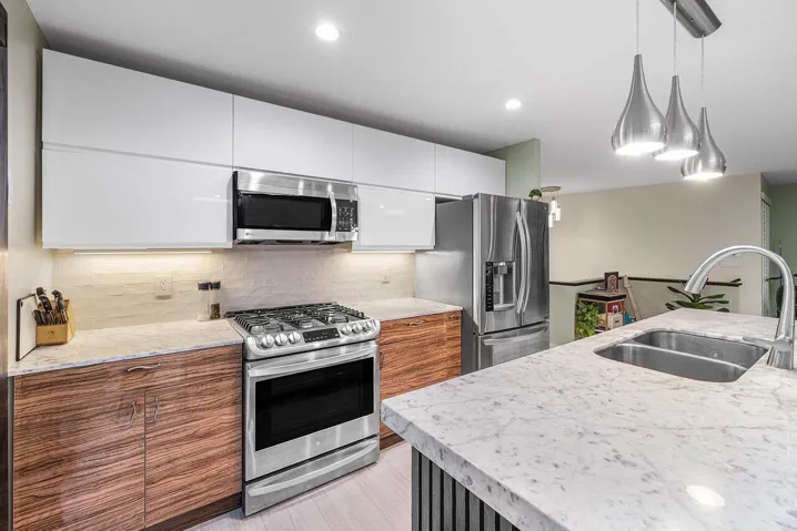 023-2601Northeast8thStreet-FortLauderdal