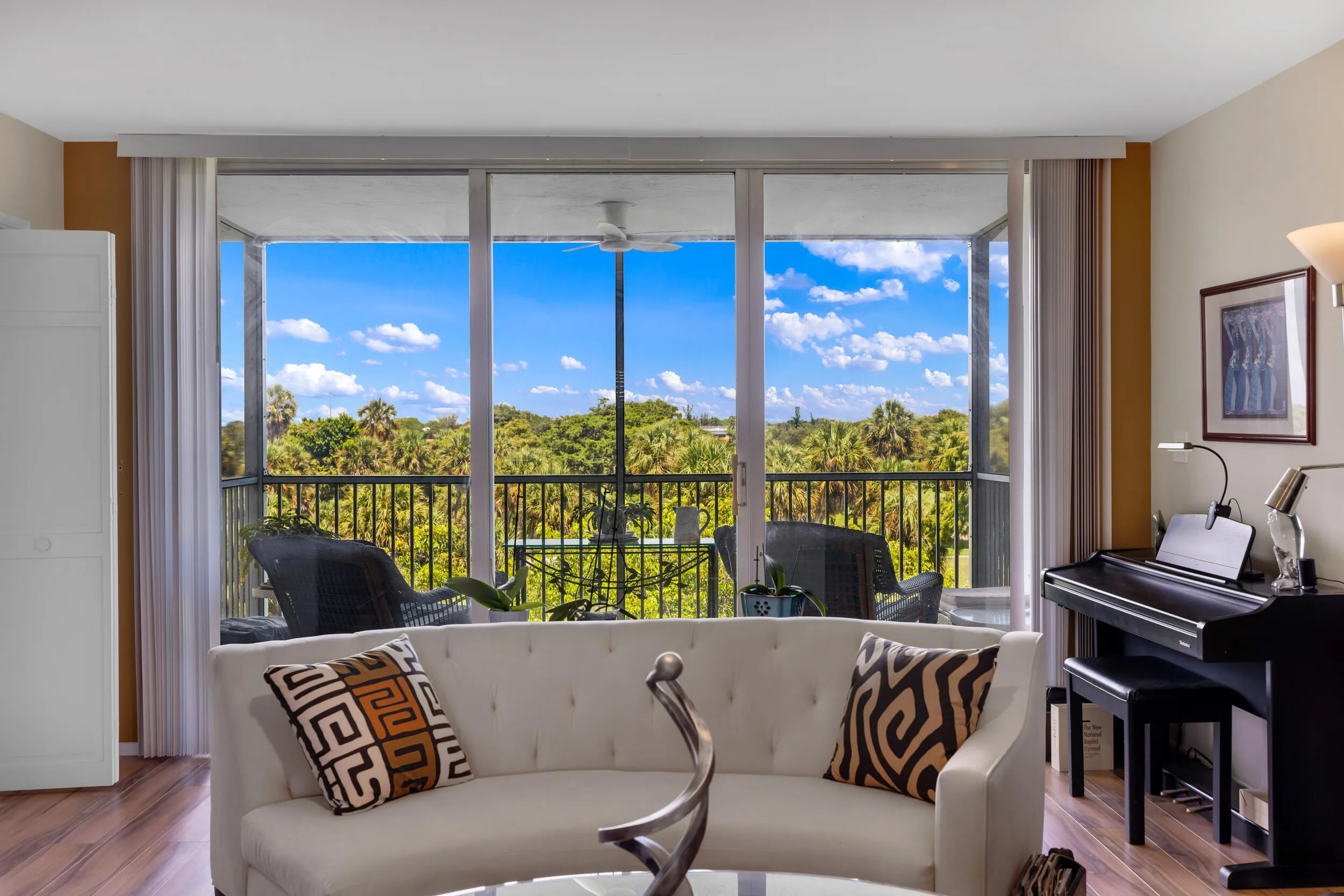 3960 Oaks Clubhouse Dr-Pompano Beach-Nat