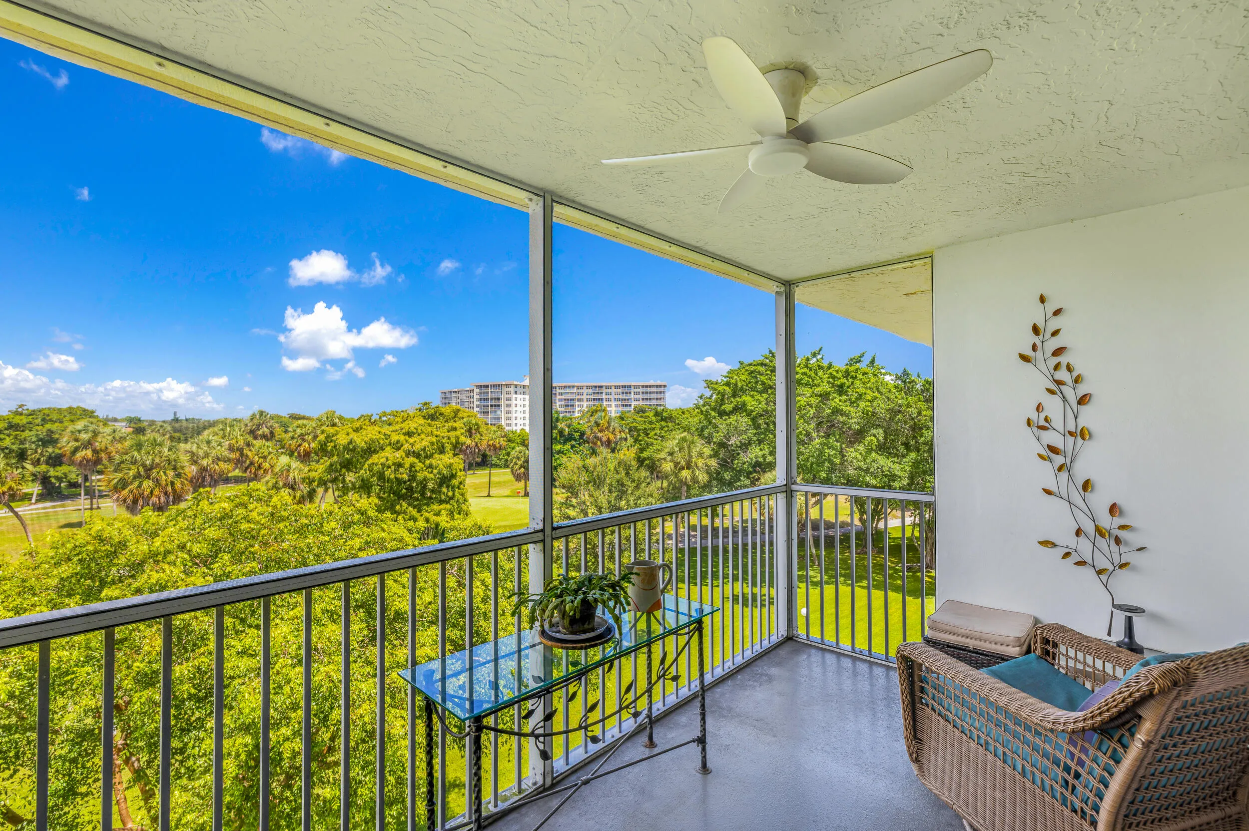 3960 Oaks Clubhouse Dr-Pompano Beach-Nat