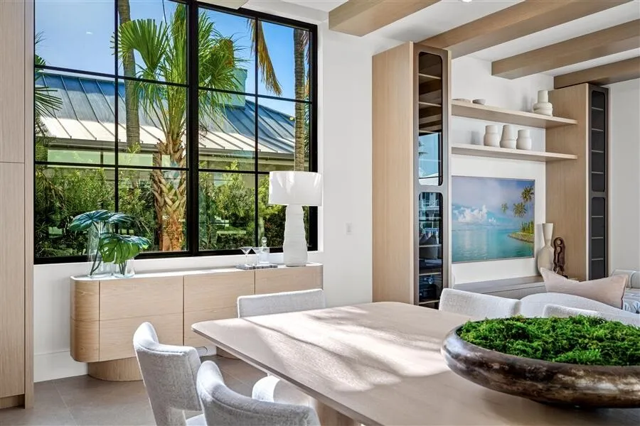 dash_DINING_ROOM_DETAIL