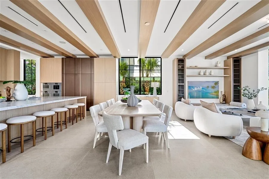 dash_DINING_ROOM_STRAIGHT